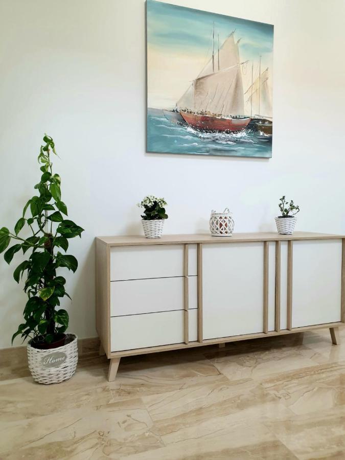Apartment Sara Kaštela Kültér fotó
