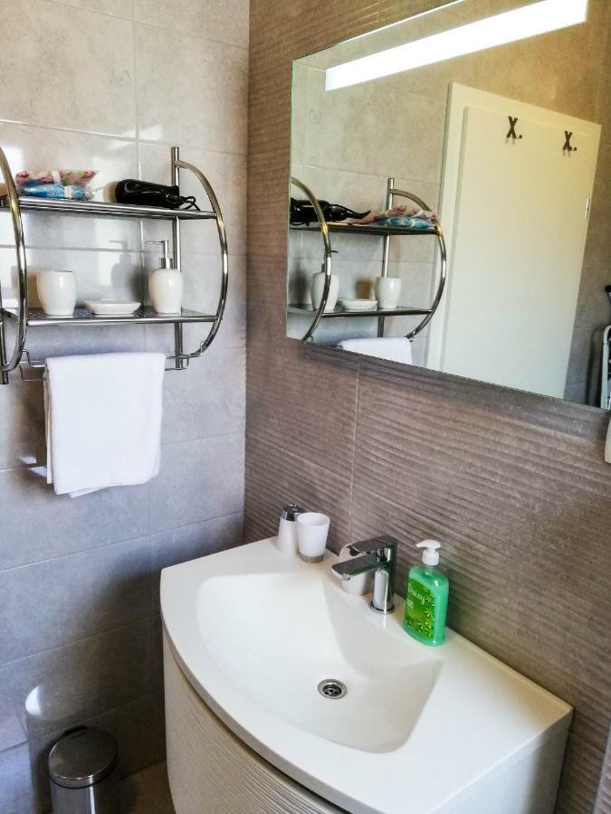 Apartment Sara Kaštela Kültér fotó