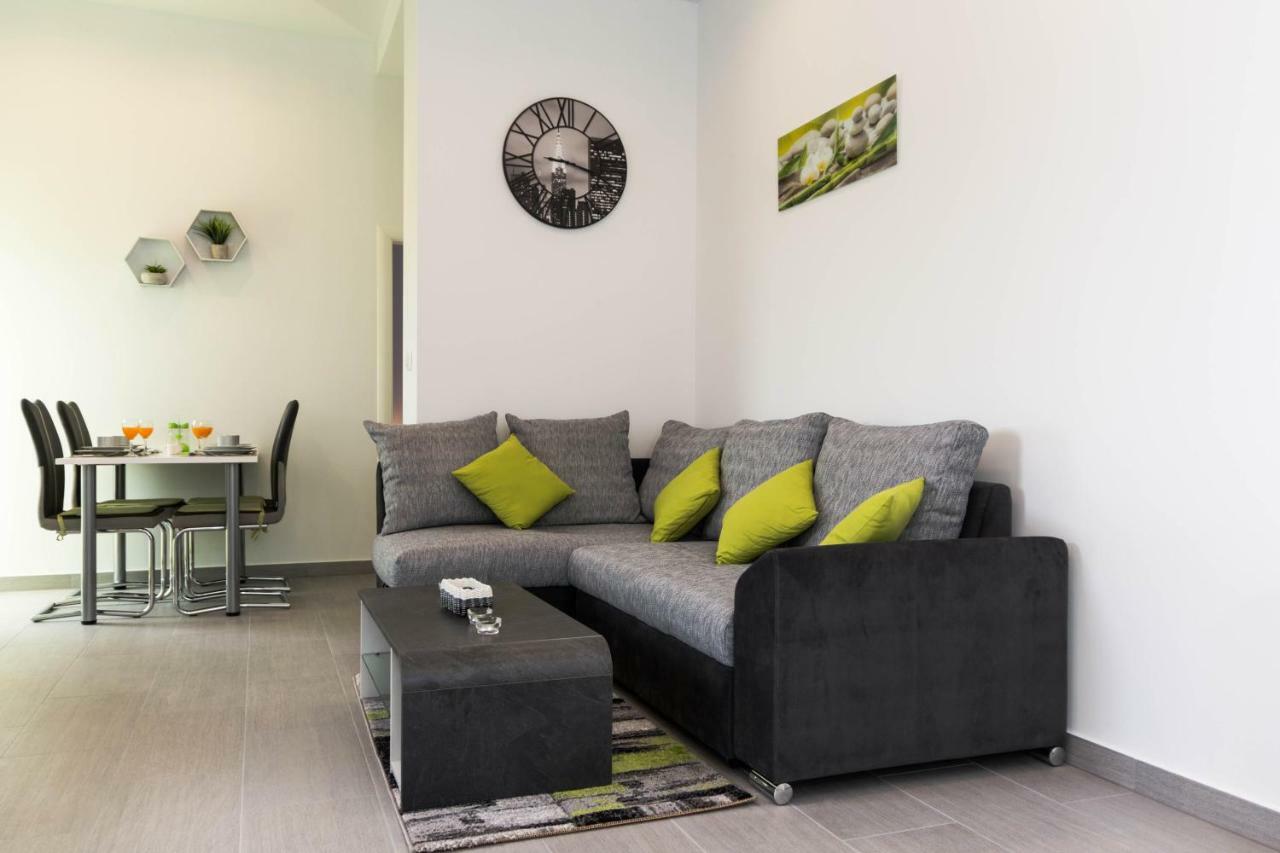 Apartment Sara Kaštela Kültér fotó
