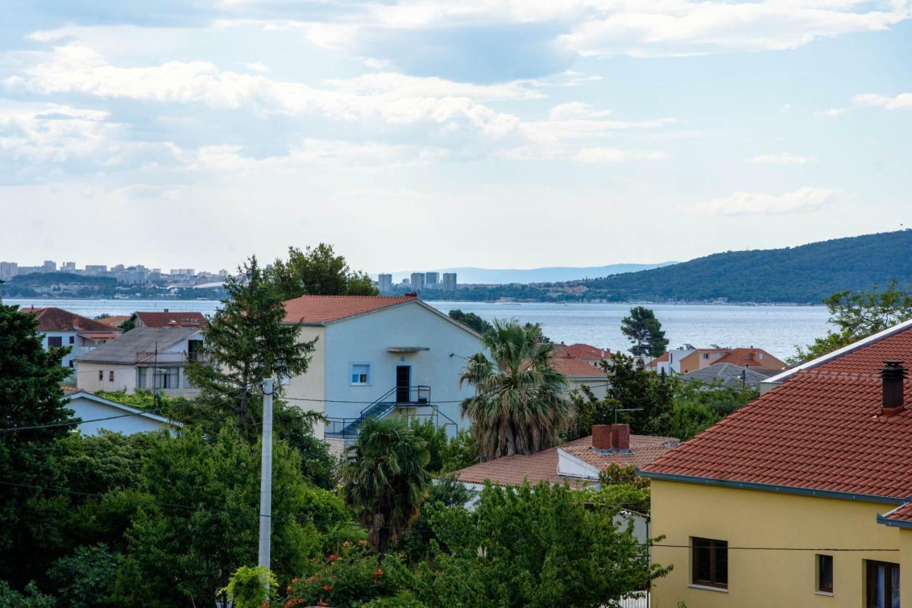 Apartment Sara Kaštela Kültér fotó