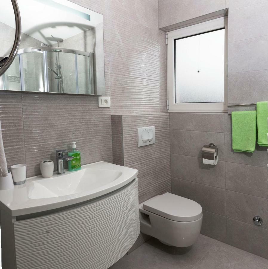 Apartment Sara Kaštela Kültér fotó